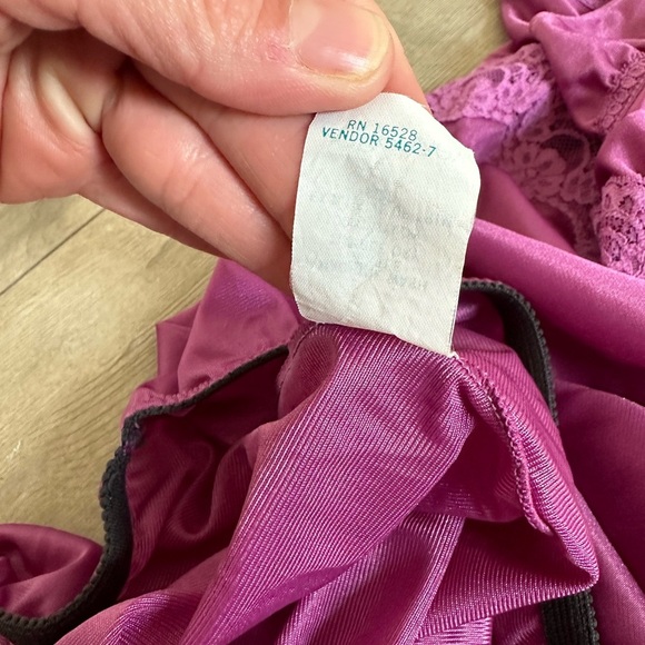 Vintage 80s JCPenney Half Slip Romantic Lace Ruffle Royalcore Skirt - Picture 8 of 8